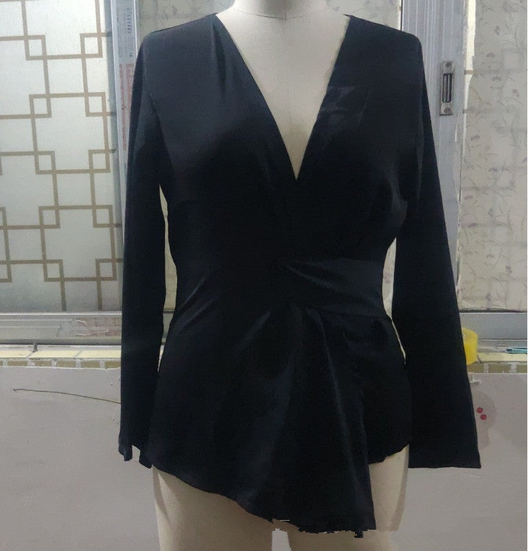 Women's V-neck Spring And Summer Long Sleeves Solid Color Loose Top