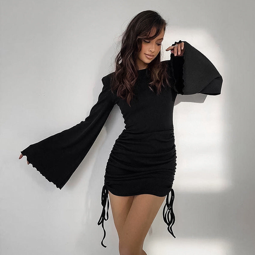 Robe tricotée à rayures noires pour femme, élégante, à manches évasées, taille haute, style européen et américain, automne et hiver
