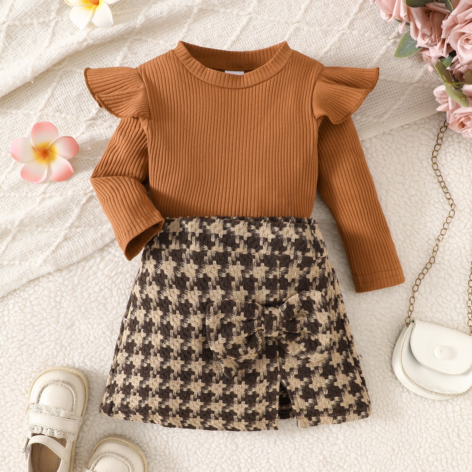 Girl's Long-sleeved Top With Plaid Bow Short Skirt Set