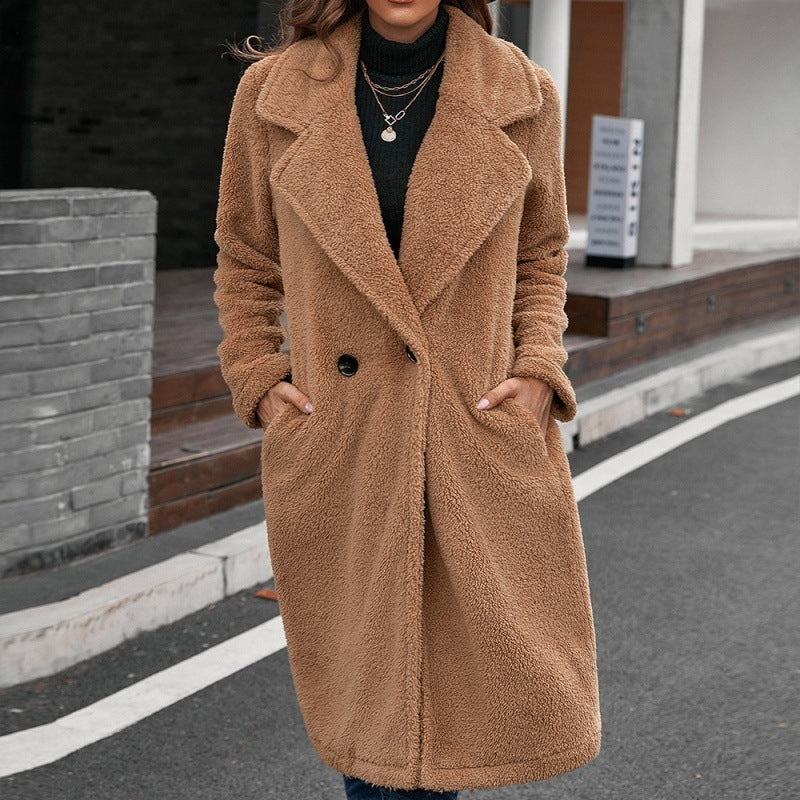 Trench-coat mi-pelucheux à simple boutonnage Manteau en laine d'agneau à col ample
