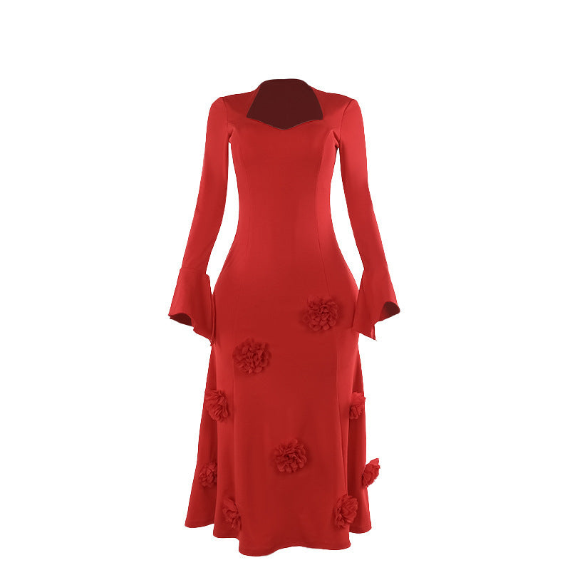 Robe fleurie à col pêche et coupe ajustée pour femme