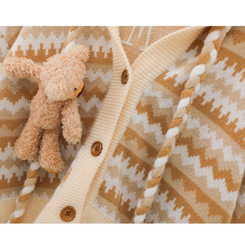 Cardigan tricoté à capuche vintage en trois dimensions avec ours marron