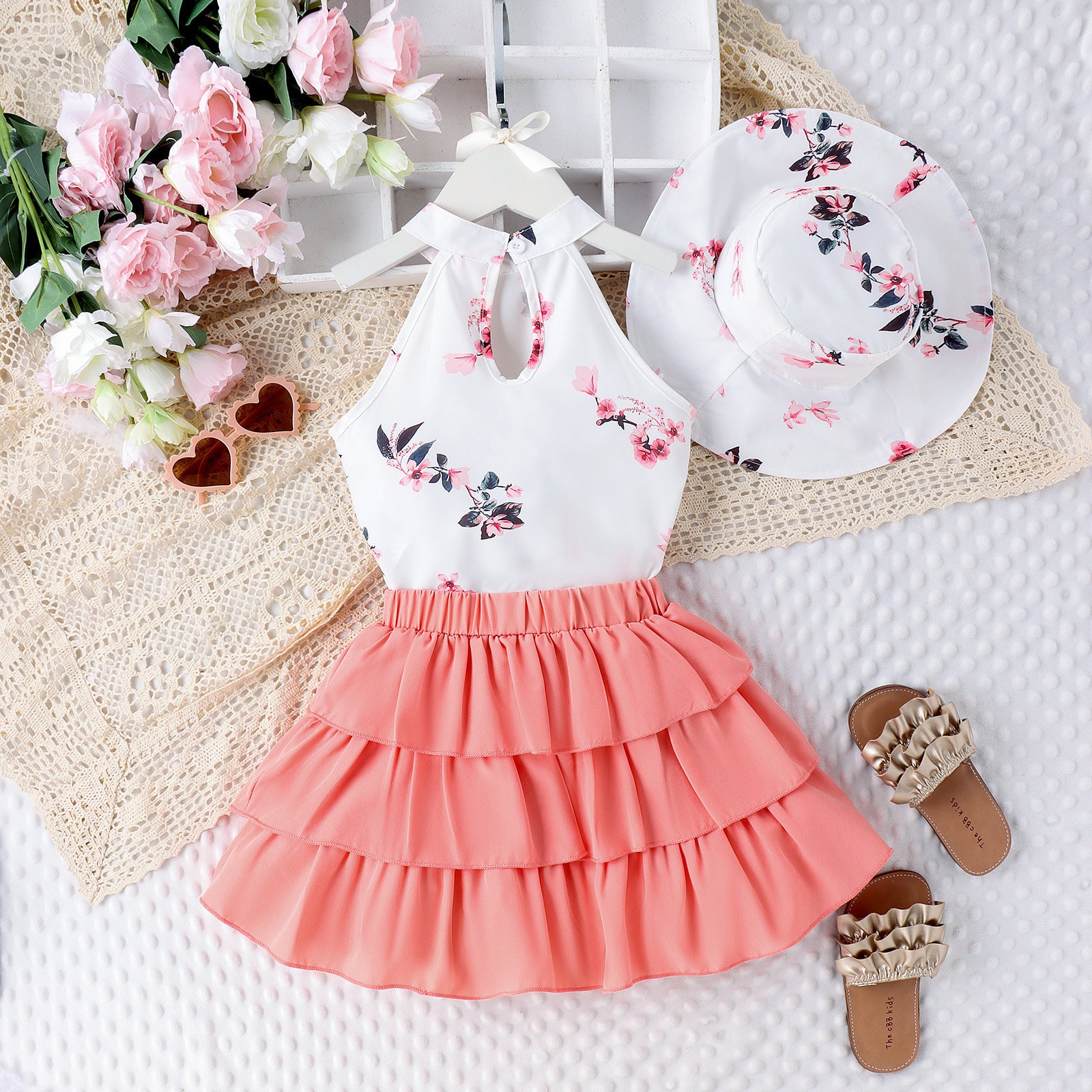 Printed Halter Top Cake Skirt With Hat Suit