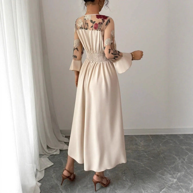 High-end, Exquisitely Crafted Dress Featuring Mesh Patchwork And A Cinched Waistelegant Maxi