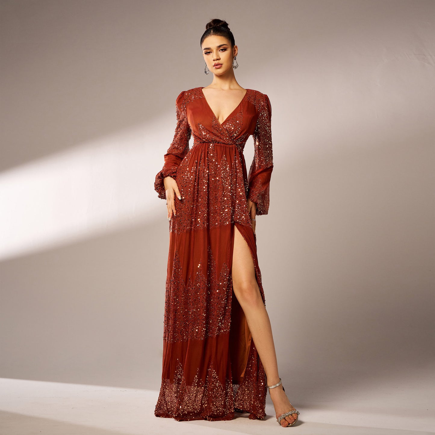 Robe de soirée sexy à manches longues et col en V, à paillettes