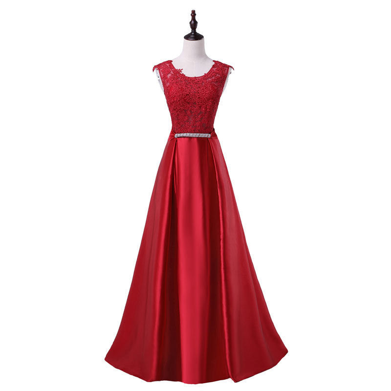 Robe de soirée longue en mousseline