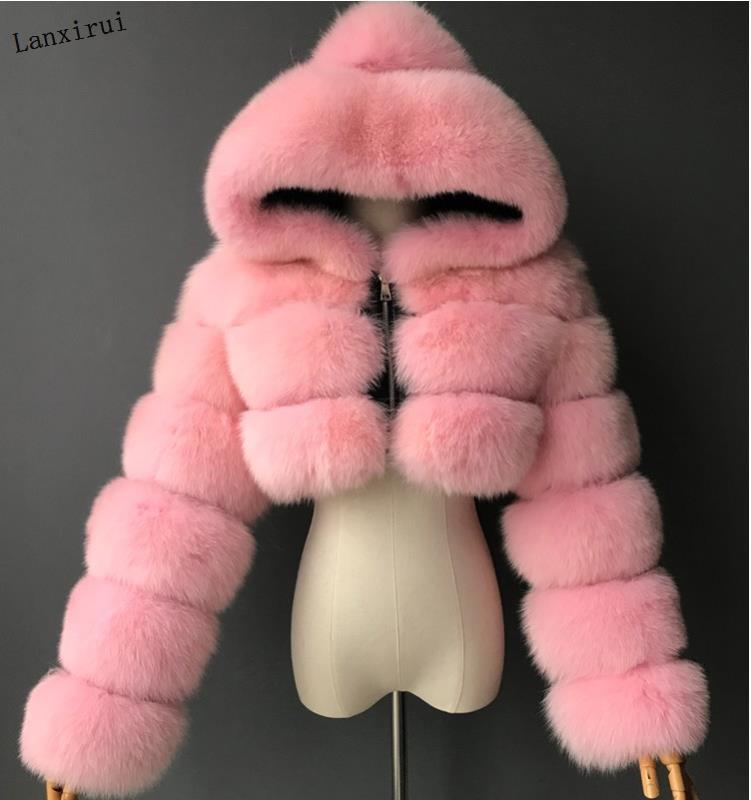 Manteau court à capuche en fausse fourrure à manches longues
