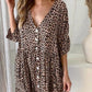 Robe courte à poches et col en V