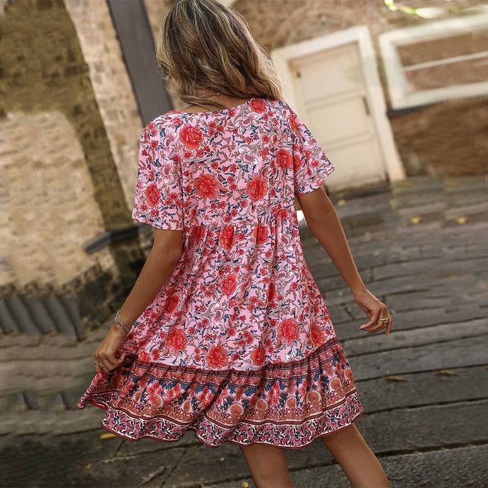 Robe de vacances bohème décontractée et ample à col en V et à petites fleurs, style européen et américain