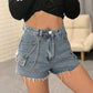 Short brut à jambes larges et chaîne en jean taille haute