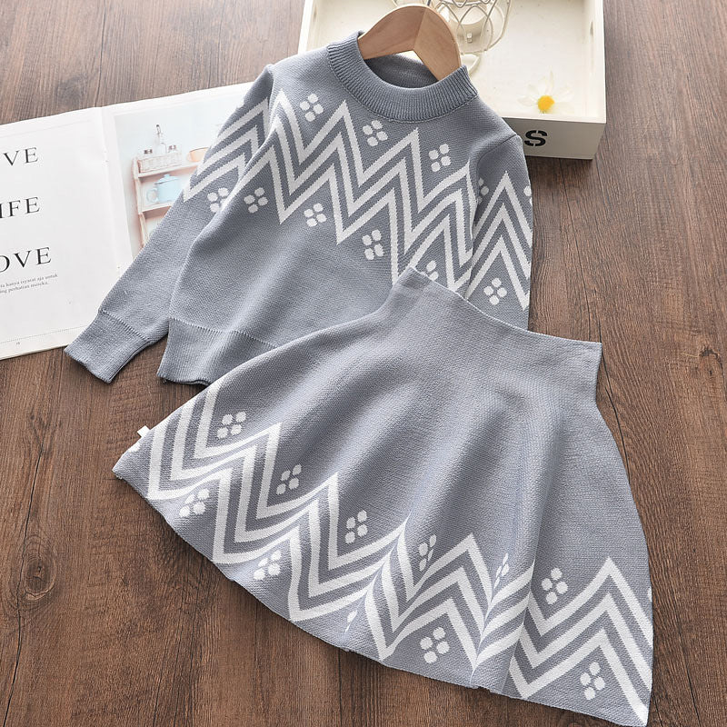 Casual Pullover Sweater And Children's Western Style Knitted Skirt