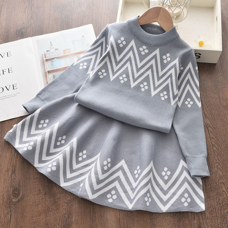 Casual Pullover Sweater And Children's Western Style Knitted Skirt