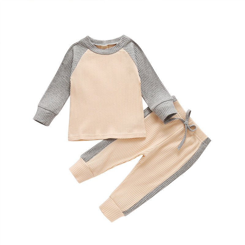 Ensemble t-shirt à manches longues et pantalon à rayures multicolores