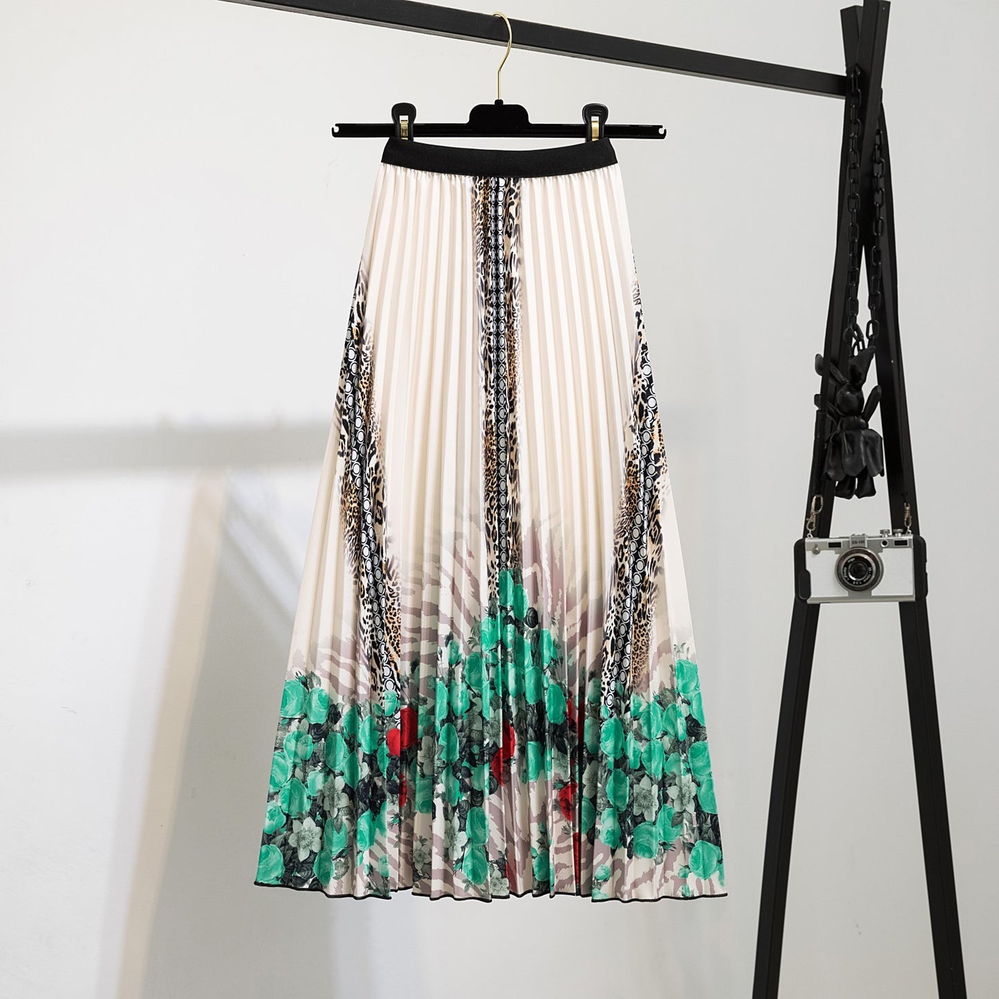 Printed Pleated Skirt With Long Pleats