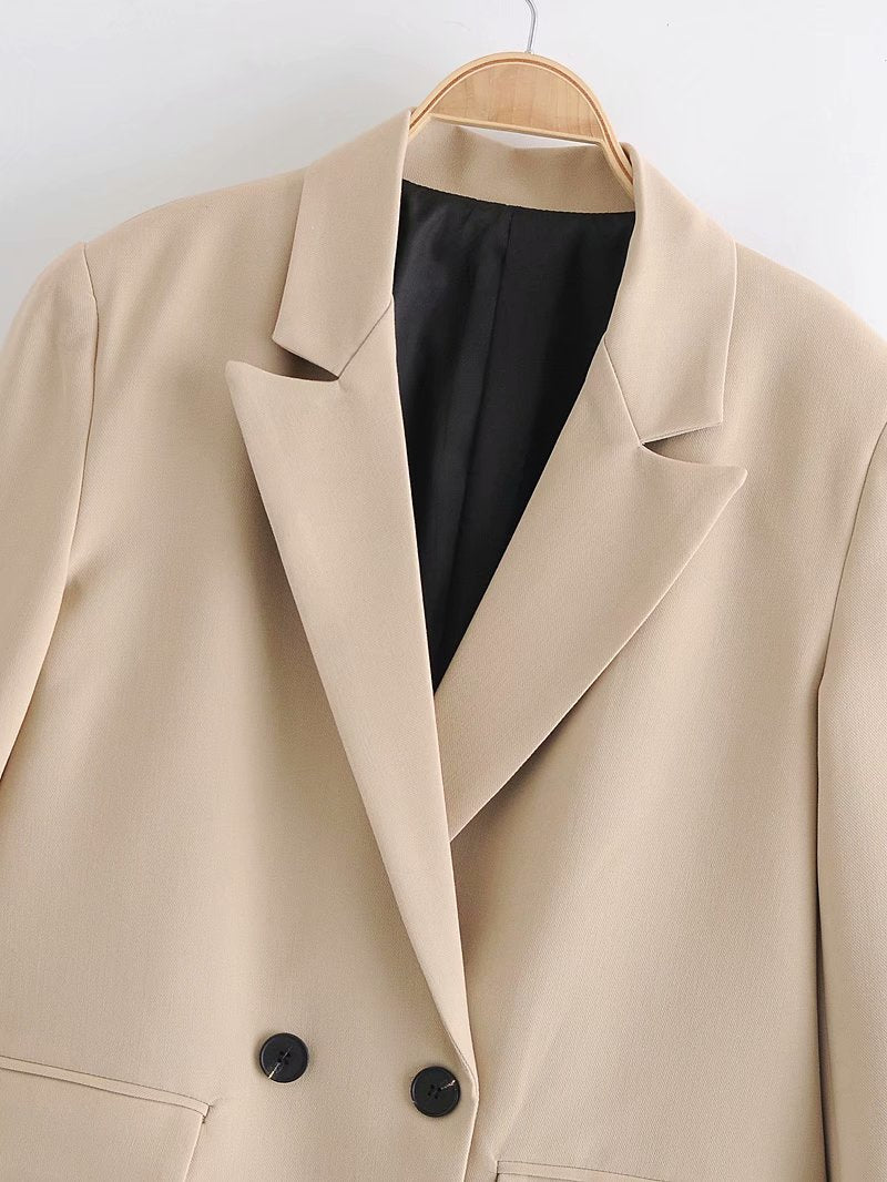 Women's Double-breasted Blazer With Two Buttons