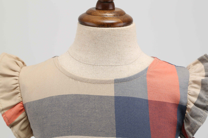 Vente en gros de vêtements pour enfants, nouveaux produits, col rond, petites manches volantées, robe plissée en coton pour enfants et filles