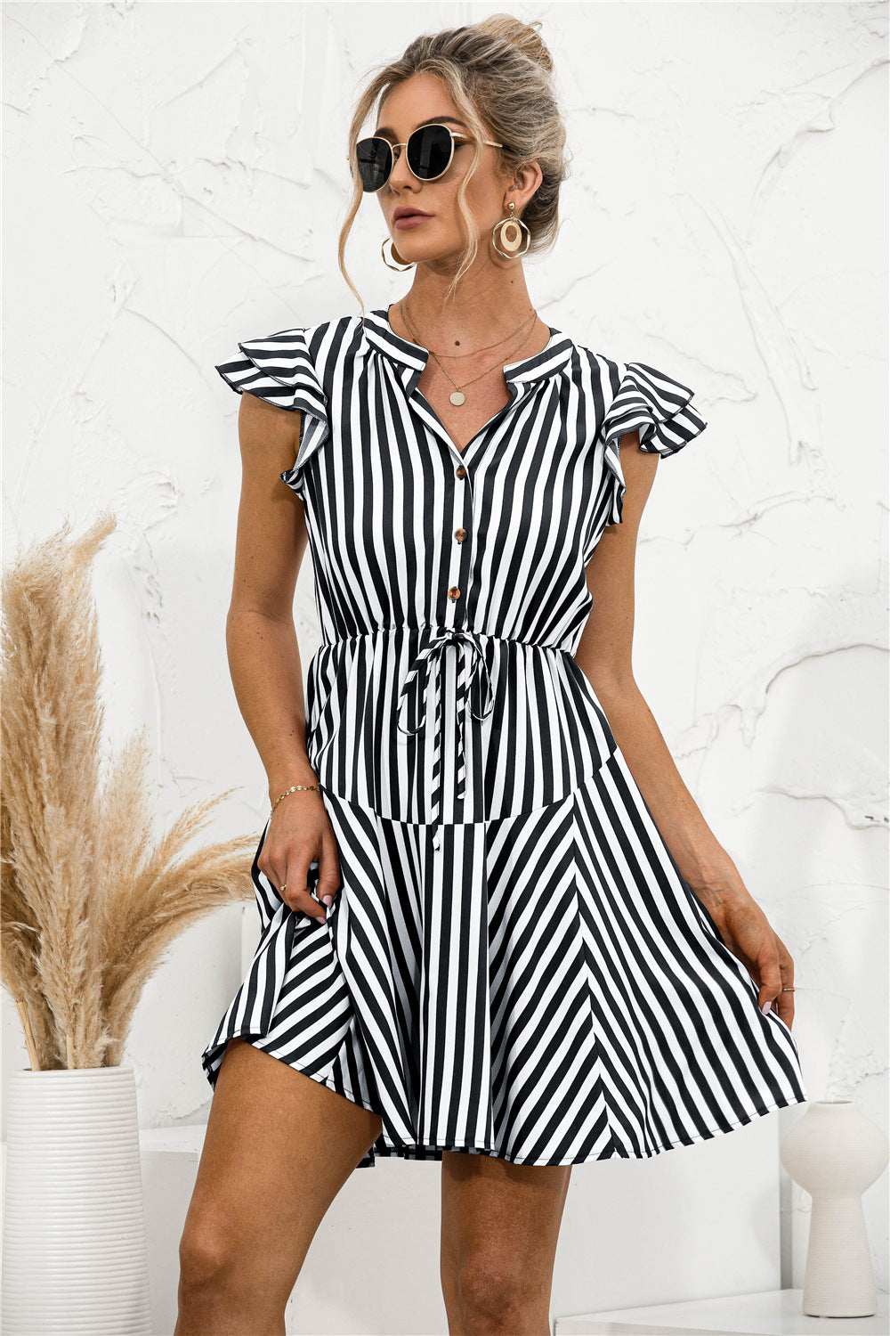 Nellie - Mini-robe à manches courtes tendance