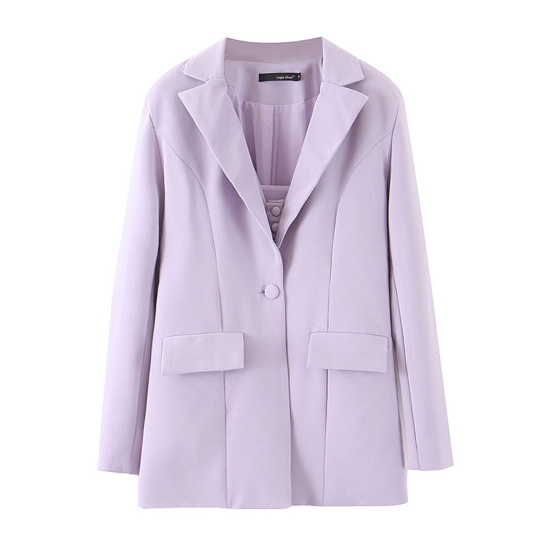 Casual mid-length suit with vest inside