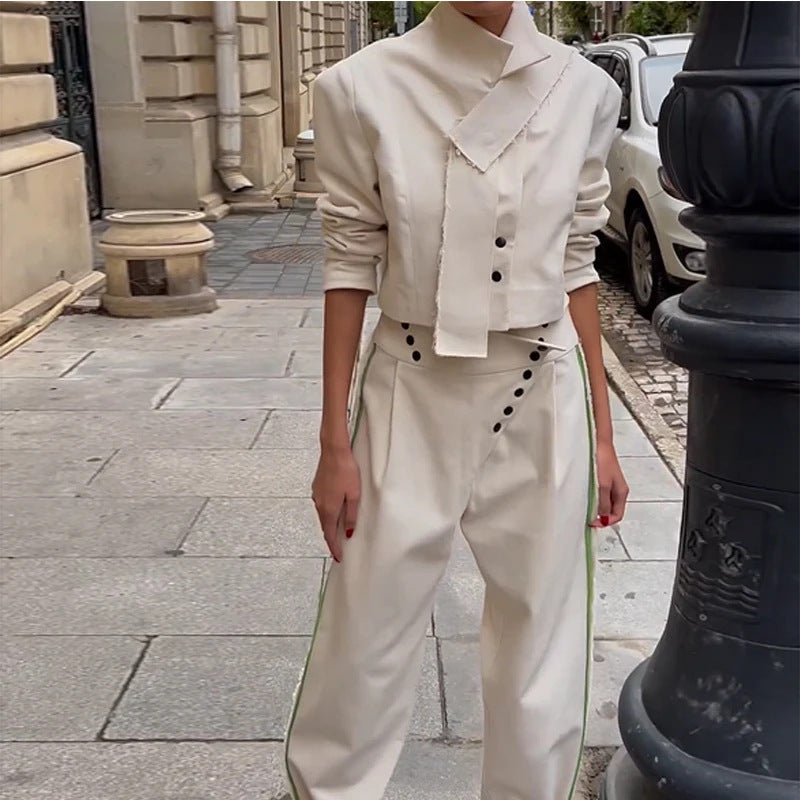 Costume pantalon court à revers de couleur unie