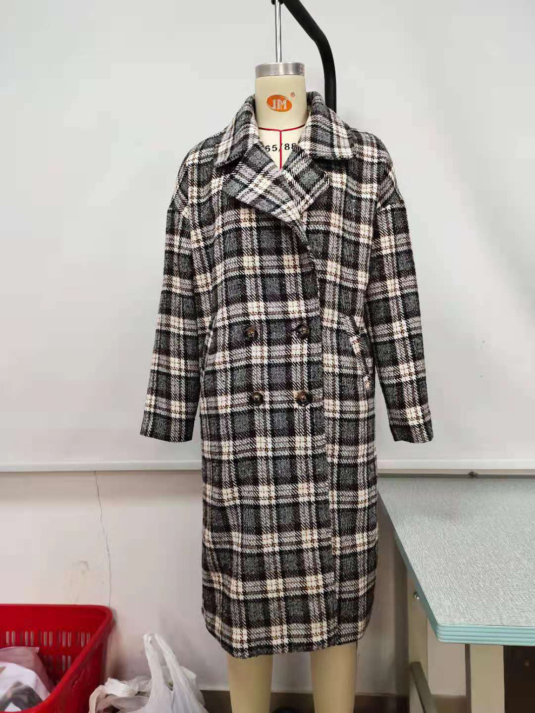 Long Double-breasted Cashmere Coat With Suit Collar