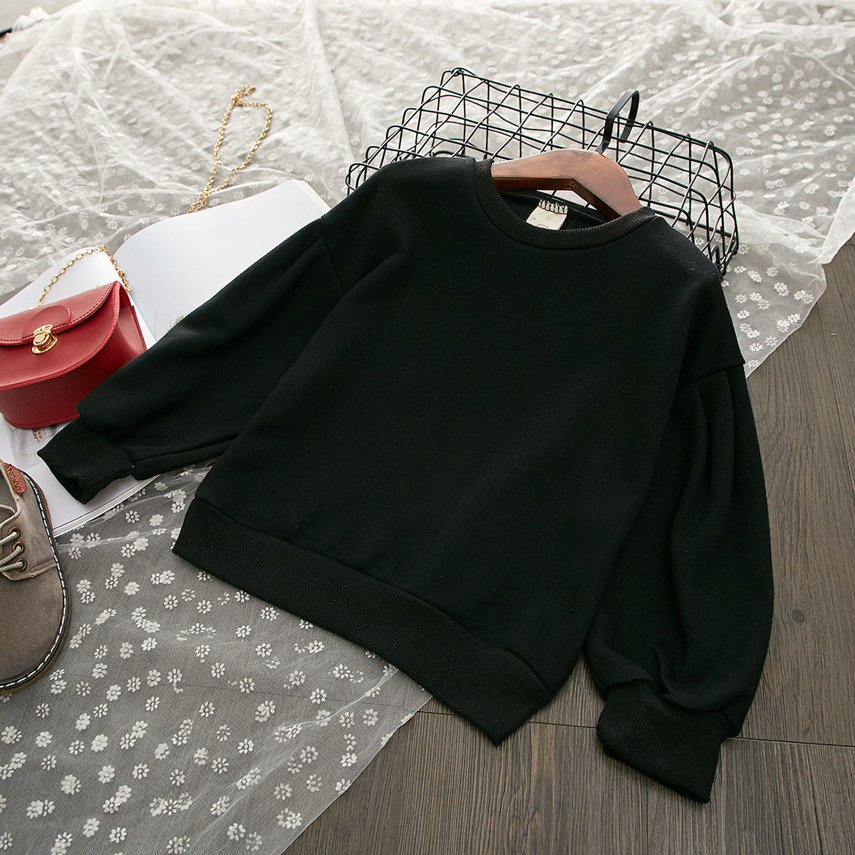Ensemble pull à manches longues et jupe en jean à imprimé léopard