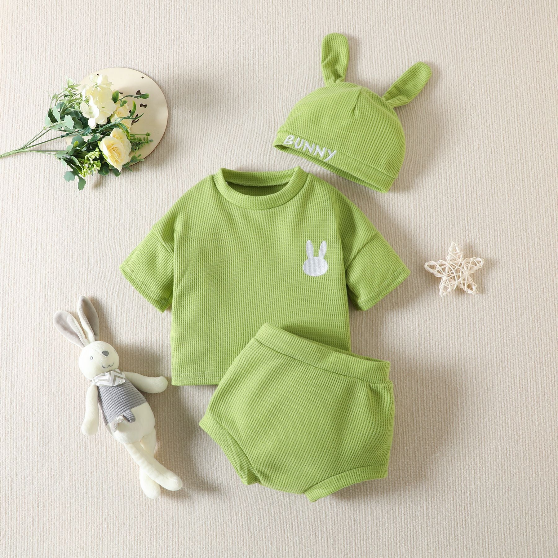 Ensemble t-shirt, short et chapeau pour enfant, couleur unie, mignon et printanier