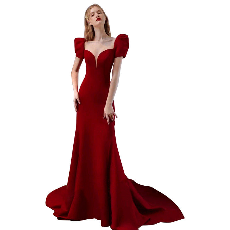 Robe de banquet en satin à la mode pour femme