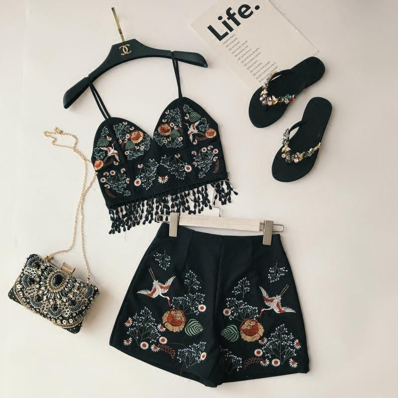 New holiday fashion suit heavy industry embroidered flower sling top + high waist embroidered shorts two-piece suit
