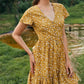 Robe d'été slim à manches en feuille de lotus et col en V