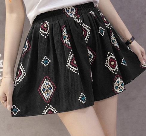 Chiffon large size wide leg pants half length loose printed shorts