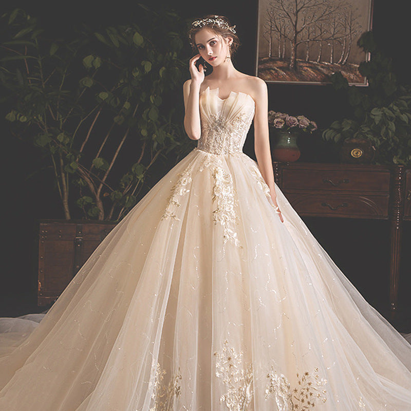 Haut tube d'été de mariée avec jupe traînante style Mori