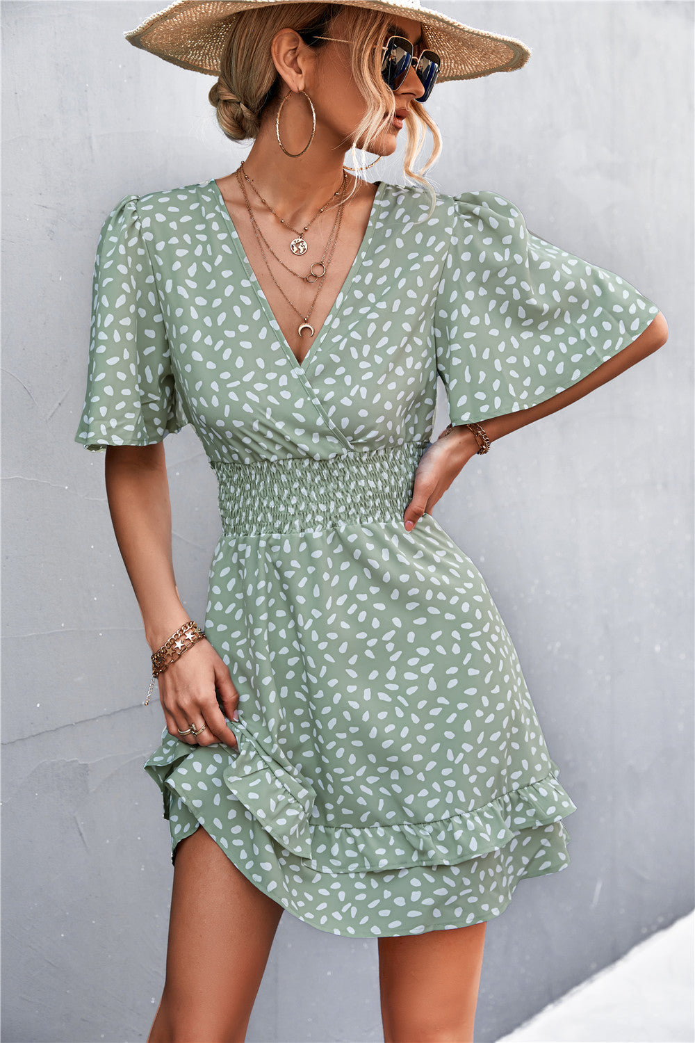 New V-neck Ruffle Waist-tight Smocking Dress
