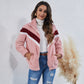 Veste en peluche à col haut, coutures, poches rayées et fermeture éclair
