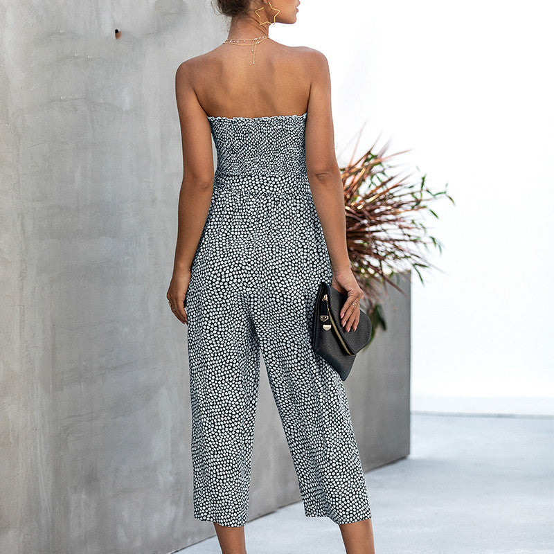 Women's jumpsuit with chest pockets and lace-up pockets