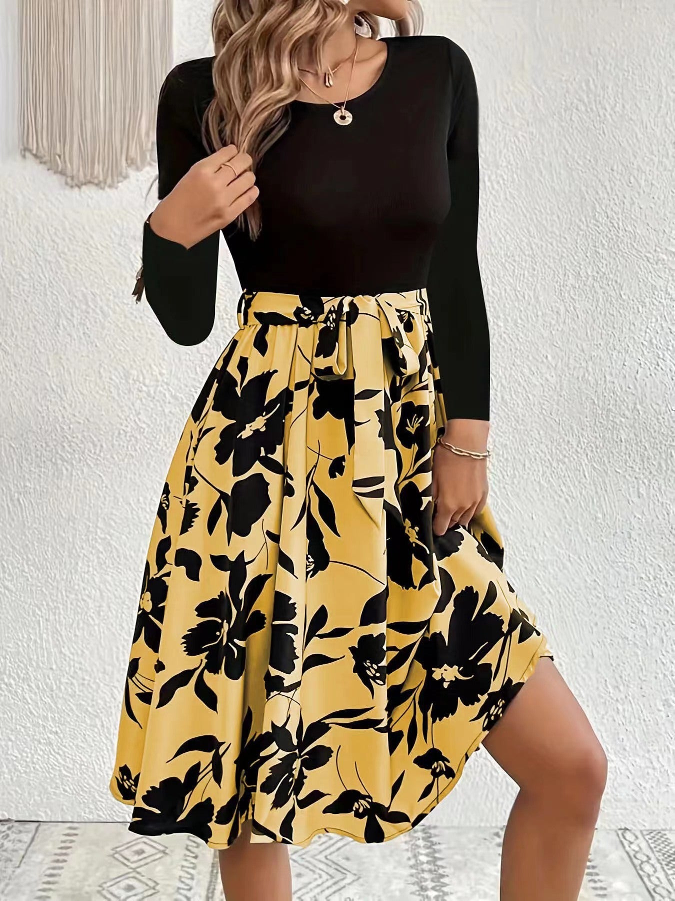 Robe à manches longues et col rond à imprimé floral, coupe ajustée, vêtements pour femmes
