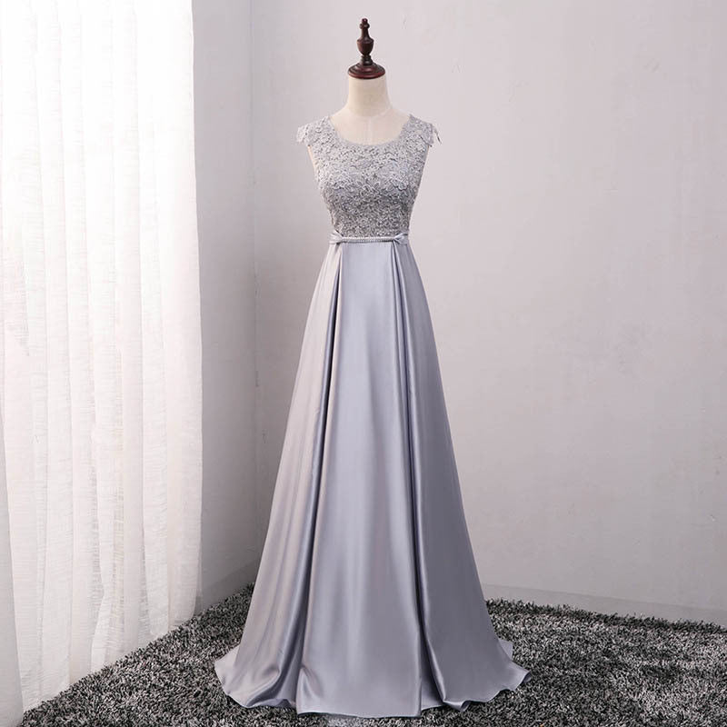 Robe de soirée longue en mousseline