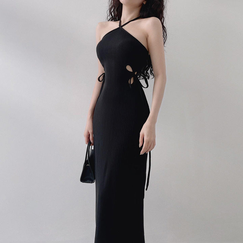 Robe élégante à découpes et dos nu pour femme
