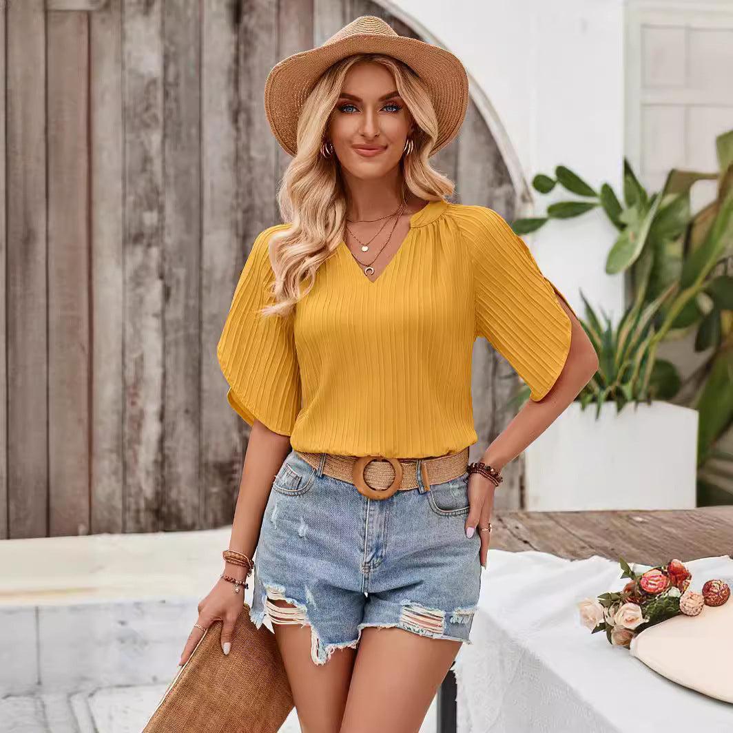 Leisure Solid Color And V-neck Slim-fitting Blouse