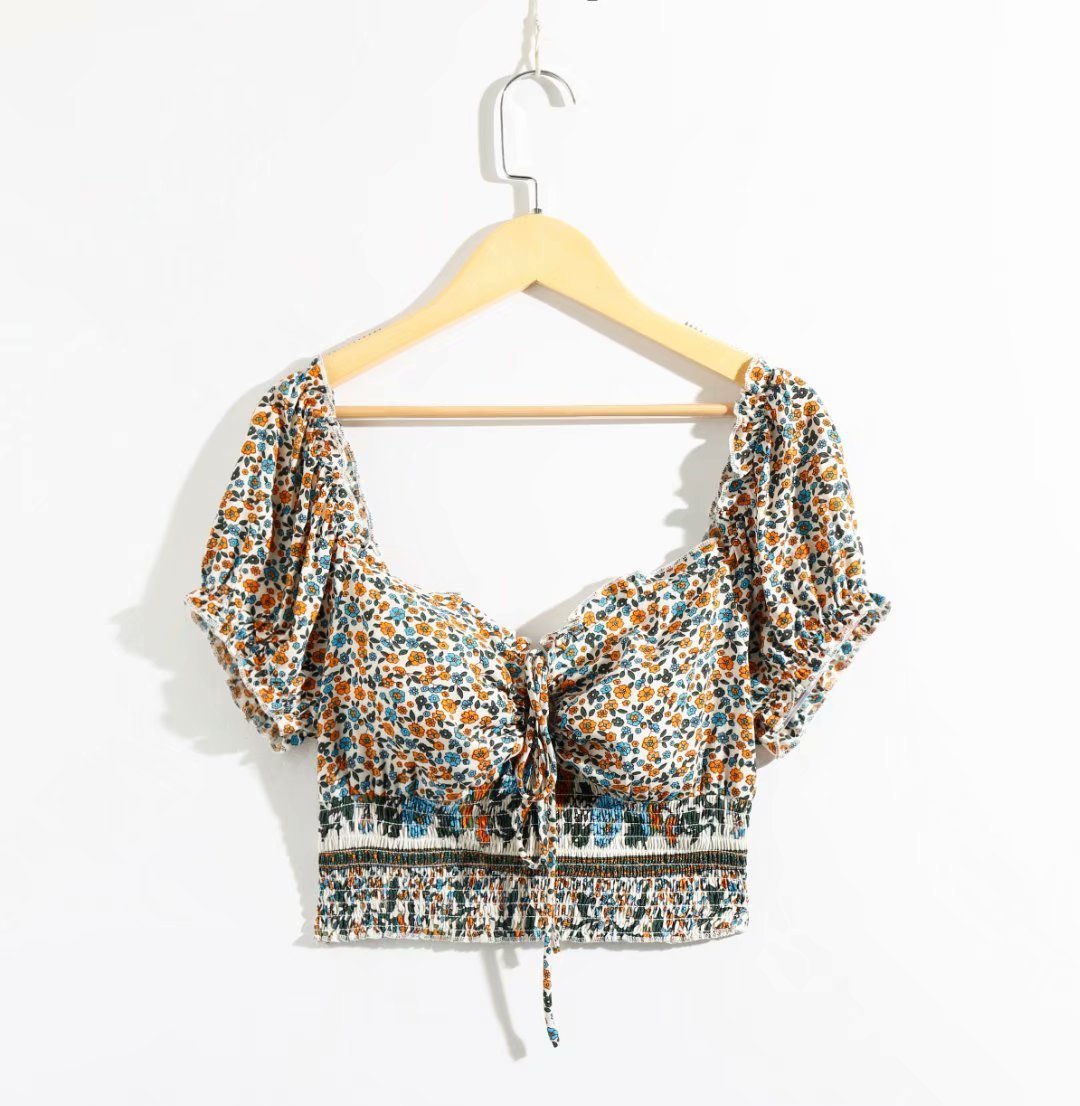 Retro floral print top