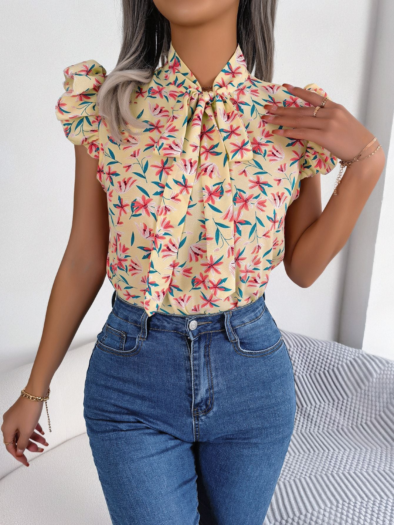 Casual Floral Stringy Selvedge Lace-up Bow Top