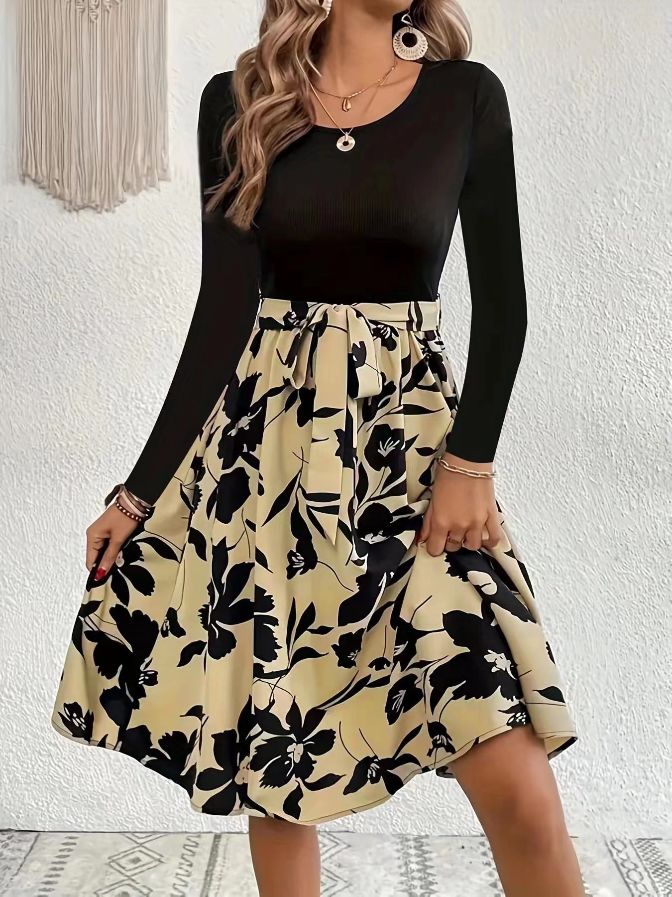 Robe à manches longues et col rond à imprimé floral, coupe ajustée, vêtements pour femmes