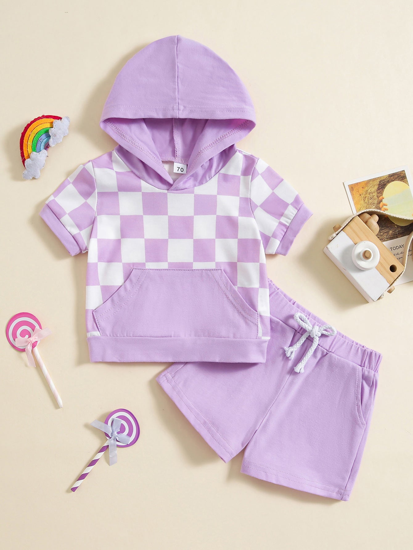 Ensemble deux pièces t-shirt à carreaux colorblock et short à capuche pour fille