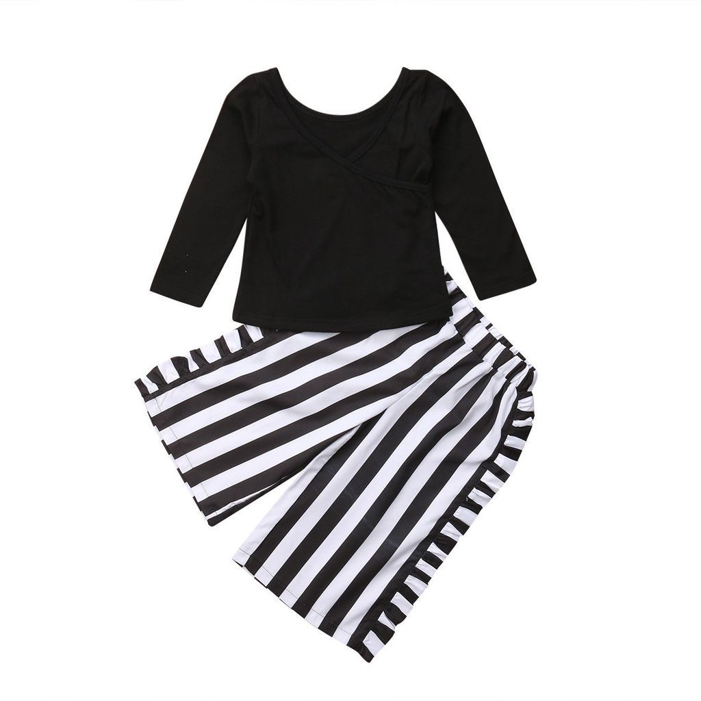 T-shirt court noir tendance pour filles + pantalon large à rayures champignon