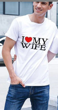 Couples hommes et femmes portant des manches courtes amples grande taille