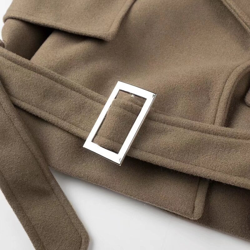 Manteau en laine décontracté et ample à col en V avec ceinture