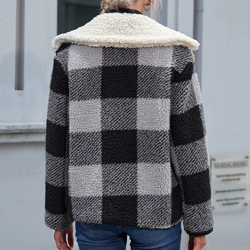Veste décontractée à carreaux avec revers en peluche et haut à poches en polaire d'agneau
