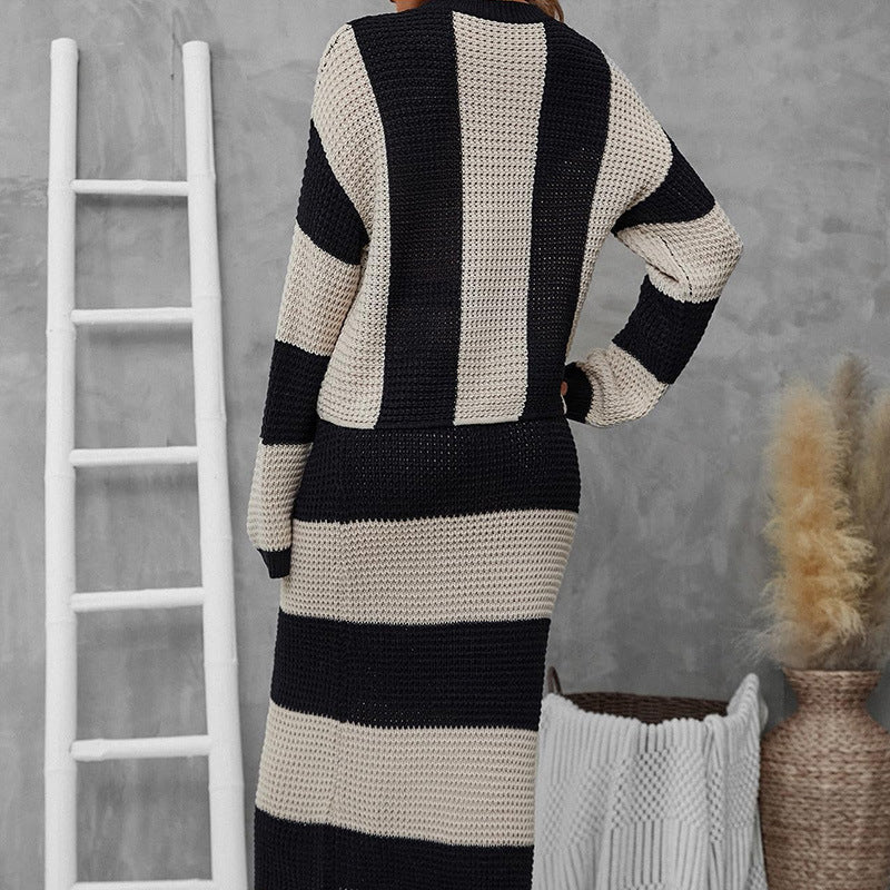 Robe longue en tricot ample à rayures contrastées pour l'automne et l'hiver
