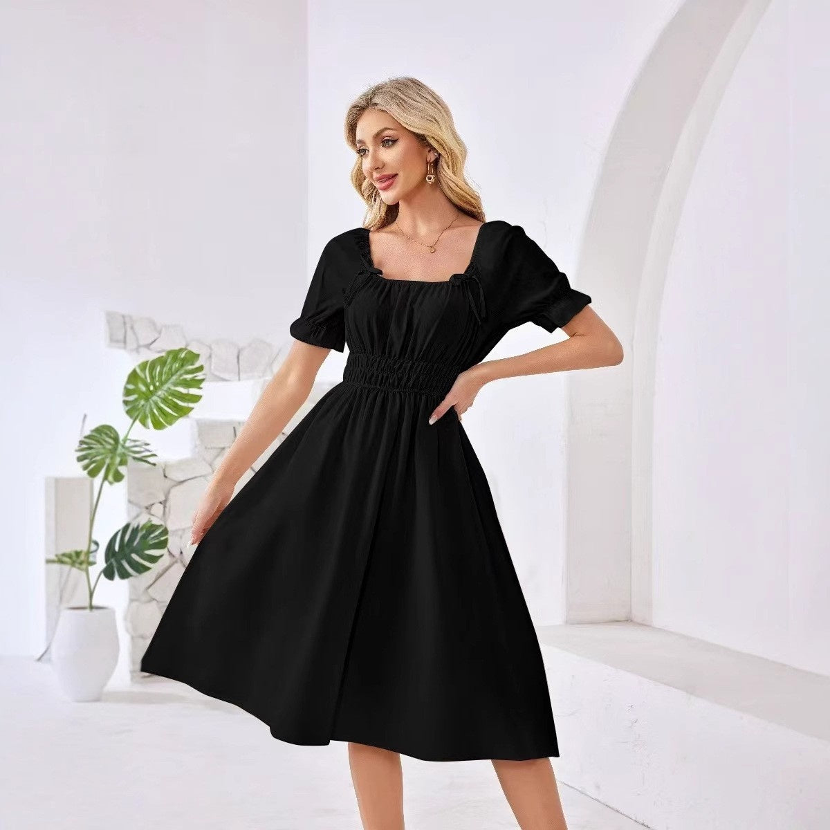 French-style Chic Square-Neck Puff-Sleeve Waist-Cinching Slimming Dress