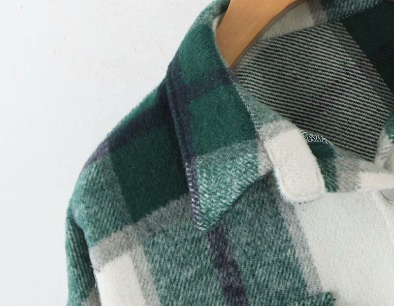 Loose check shirt with chest pocket