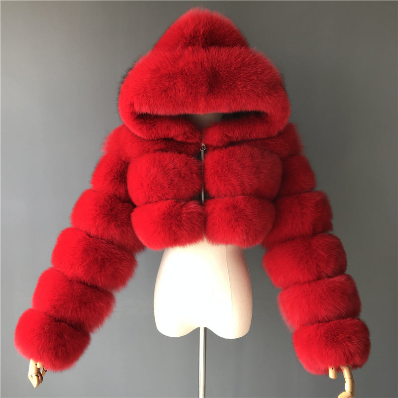 Manteau court à capuche en fausse fourrure à manches longues